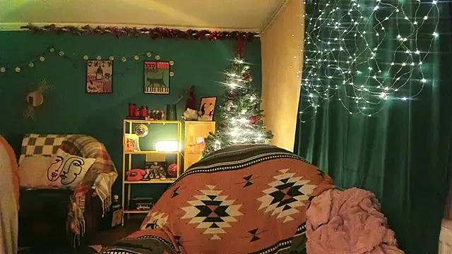 ClancyMorissey online show from November 2025 06:34:01 PM