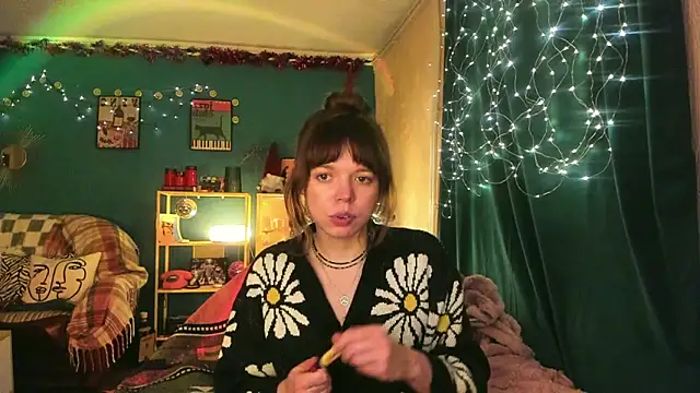 ClancyMorissey online show from December 2025 06:57:02 PM