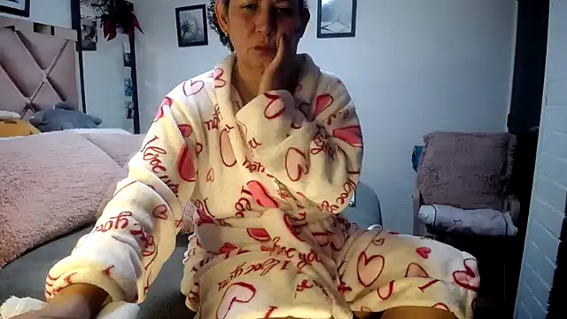 maturehoxx online show from March 2025 09:24:02 AM
