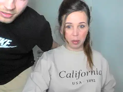 Snapshot of loveis007 chatting on February 2025 09:58:02 PM loveis007 online show from February 2025 09:58:02 PM