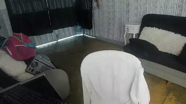 valentinaextreme online show from April 2026 09:09:01 PM