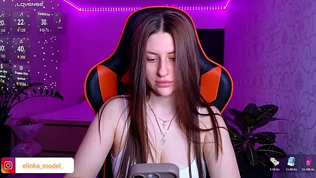 Elishka  online show from February 2026 09:18:02 PM