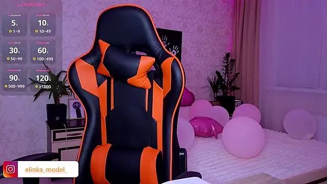 Elishka  online show from August 2026 10:19:01 PM