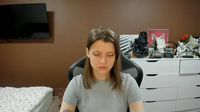 SoniNesti online show from June 2026 03:55:02 PM