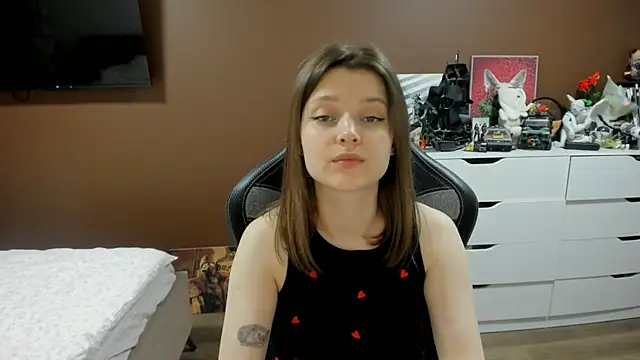 SoniNesti online show from June 2026 04:11:01 PM