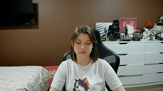SoniNesti online show from July 2026 02:56:02 PM