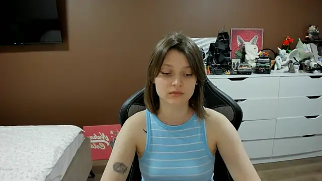 SoniNesti online show from July 2026 03:11:01 PM