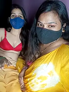 cutee  crazy online show from October 2025 07:22:01 PM