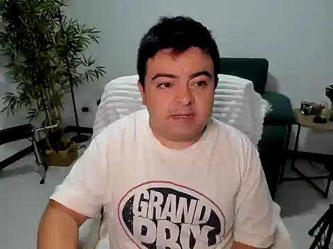 naughty bear online show from September 2025 02:39:02 AM