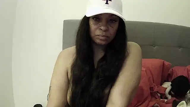 MSweetLindaParks online show from June 2026 05:20:02 AM