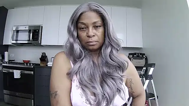 MSweetLindaParks online show from July 2026 11:25:02 AM