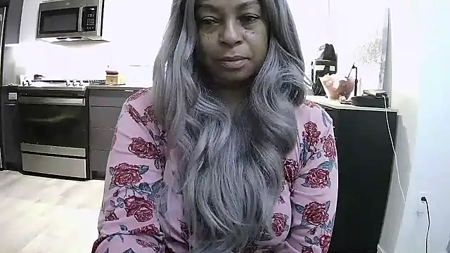 MSweetLindaParks online show from July 2026 09:13:01 AM