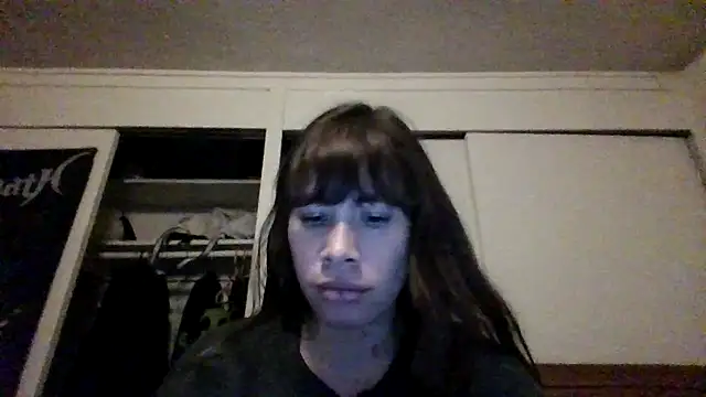 Snapshot of petitedoll29 chatting on December 2024 04:33:02 AM petitedoll29 online show from December 2024 04:33:02 AM