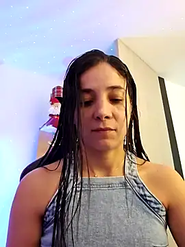 miaeyes online show from December 2024 01:41:02 PM