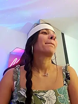 miaeyes online show from January 2025 04:23:02 PM