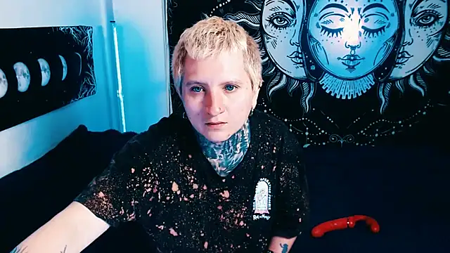 Marieblueeyes online show from February 2026 01:35:02 AM