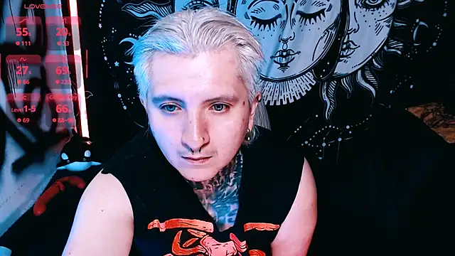 Snapshot of Marieblueeyes chatting on June 2026 11:17:01 PM Marieblueeyes online show from June 2026 11:17:01 PM