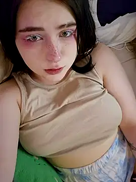 Yammy Yumi online show from January 2025 06:49:02 AM