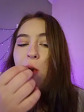 Yammy Yumi online show from January 2026 01:36:01 PM