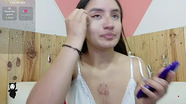 Perla Campbell online show from October 2025 01:12:01 PM