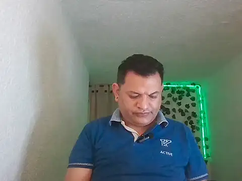 SexDiffrent online show from May 2026 04:58:02 PM