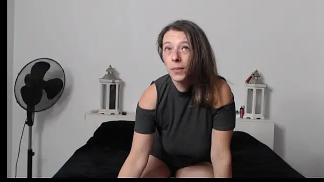 Oriane Jackson online show from November 2025 05:34:02 PM