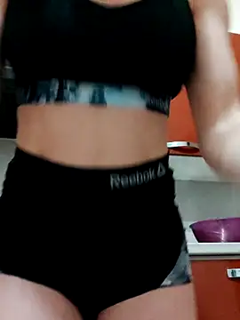 clara-francaise online show from February 2025 07:30:02 PM