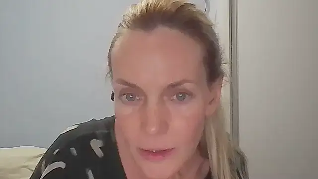 Annylove1 online show from March 2026 12:15:02 AM