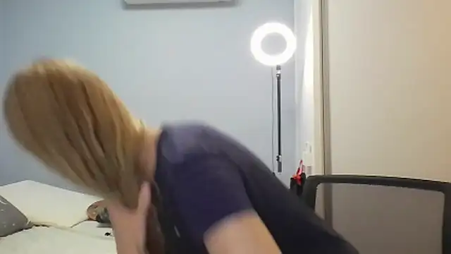 Annylove1 online show from March 2026 12:42:02 PM