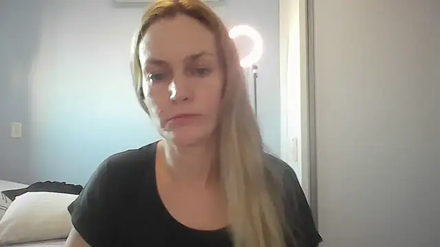 Annylove1 online show from July 2026 10:54:01 AM
