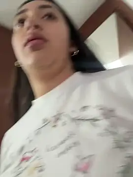 Hannahoff online show from November 2025 07:13:02 PM