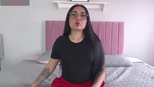 Snapshot of Danii_vg1 chatting on May 2026 12:24:01 PM Danii vg1 online show from May 2026 12:24:01 PM
