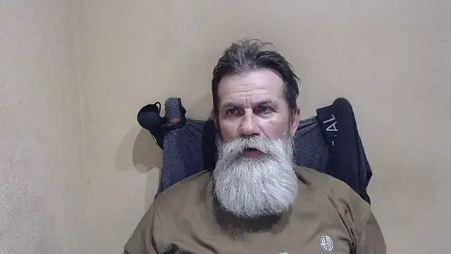 Snapshot of AlexNudo chatting on June 2026 08:07:02 PM AlexNudo online show from June 2026 08:07:02 PM