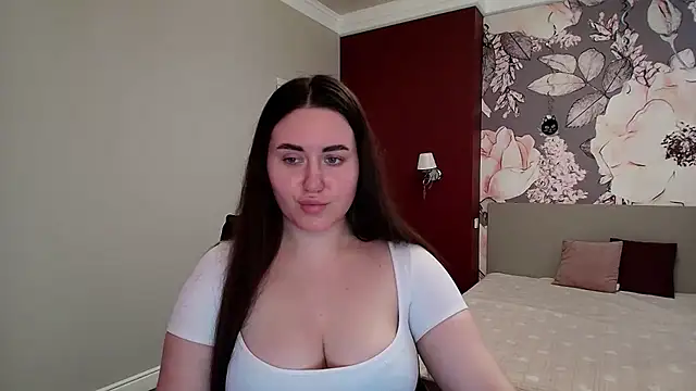 Roxie Bradley online show from March 2026 07:25:02 AM