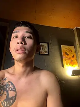 xlovercum online show from January 2026 07:08:01 PM