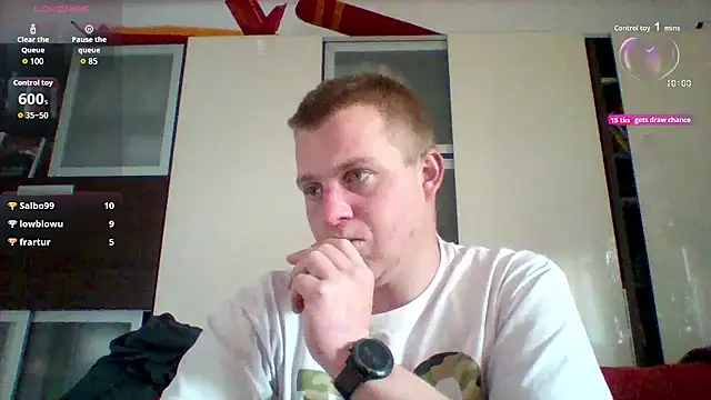 Matttthees online show from October 2025 02:40:01 PM