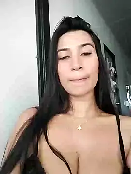 lady-rosse online show from December 2024 02:30:01 PM