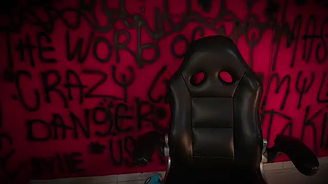 Laura takint online show from February 2025 04:04:02 PM