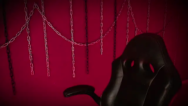 Laura takint online show from March 2025 04:09:02 PM