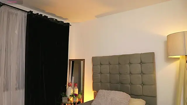 Valeriestyle online show from December 2024 03:53:01 AM