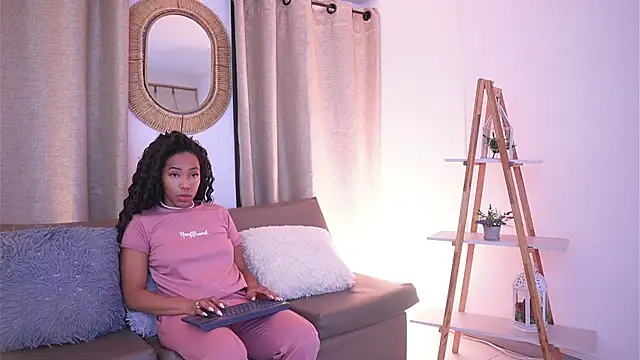 Valeriestyle online show from November 2025 04:00:01 AM