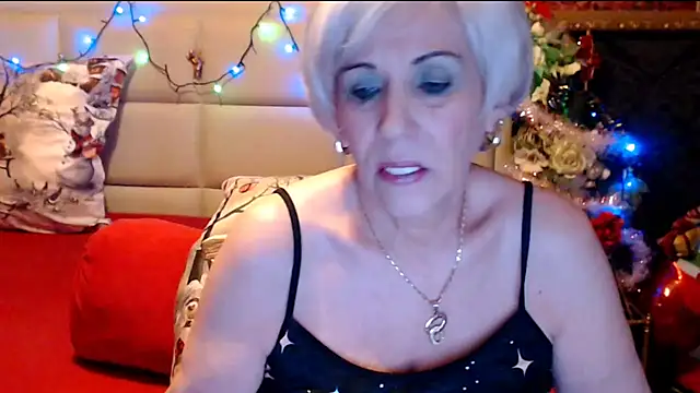 HappyWomanOn online show from December 2024 07:11:01 PM