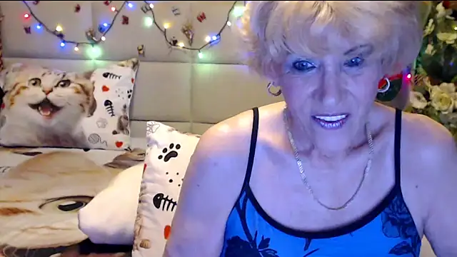 HappyWomanOn online show from December 2025 10:52:02 AM