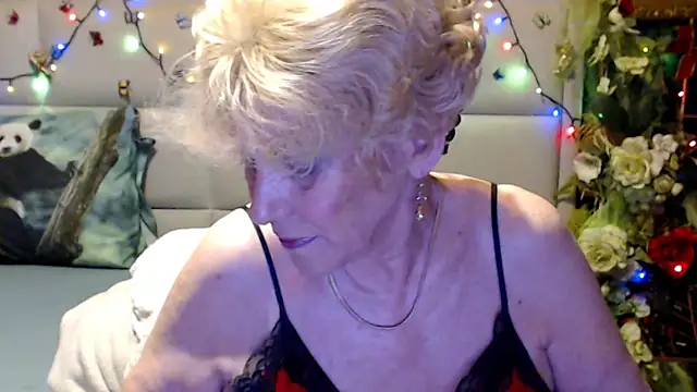 HappyWomanOn online show from June 2026 09:35:02 AM