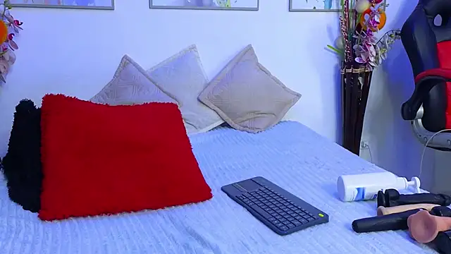 Marianaa Lopezz online show from December 2024 10:49:02 PM
