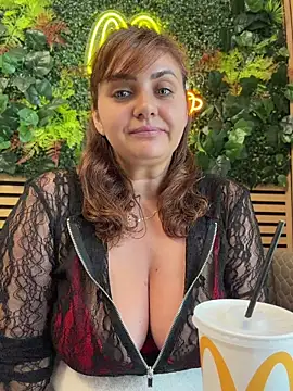 AnneKane online show from June 2026 09:44:01 AM