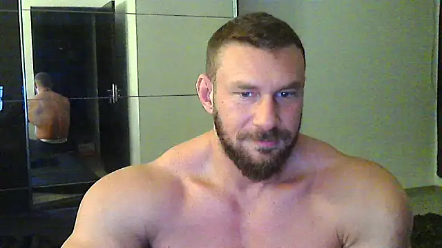 muscularkevin online show from December 2025 04:22:01 AM