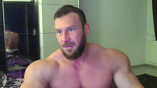 Snapshot of muscularkevin chatting on April 2026 03:24:02 AM muscularkevin online show from April 2026 03:24:02 AM
