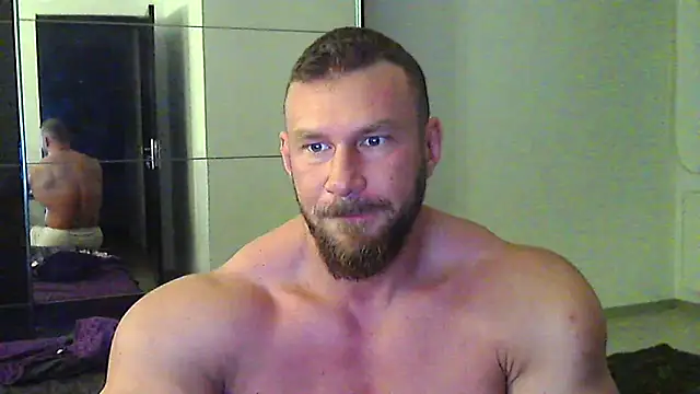 Snapshot of muscularkevin chatting on May 2026 03:33:01 AM muscularkevin online show from May 2026 03:33:01 AM