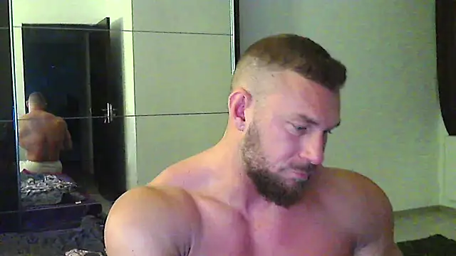 Snapshot of muscularkevin chatting on May 2026 03:24:02 AM muscularkevin online show from May 2026 03:24:02 AM